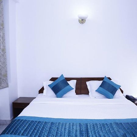 พัตรา ฮอลิเดย์ โฮม Villa เดลี ภายนอก รูปภาพ