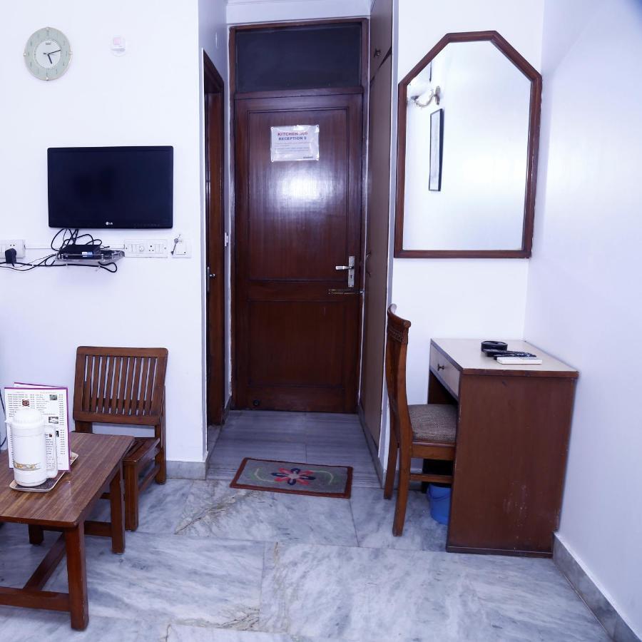 พัตรา ฮอลิเดย์ โฮม Villa เดลี ภายนอก รูปภาพ